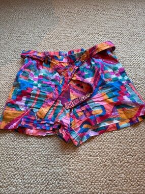 Johnny Was Woman’s Large 100% Linen Multicolor Tie-Belt Shorts